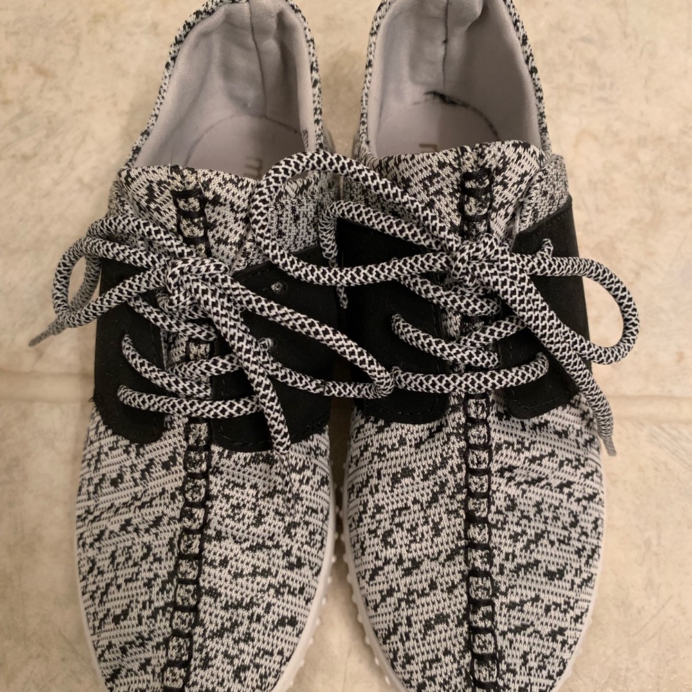 Steve Madden Sneaker
